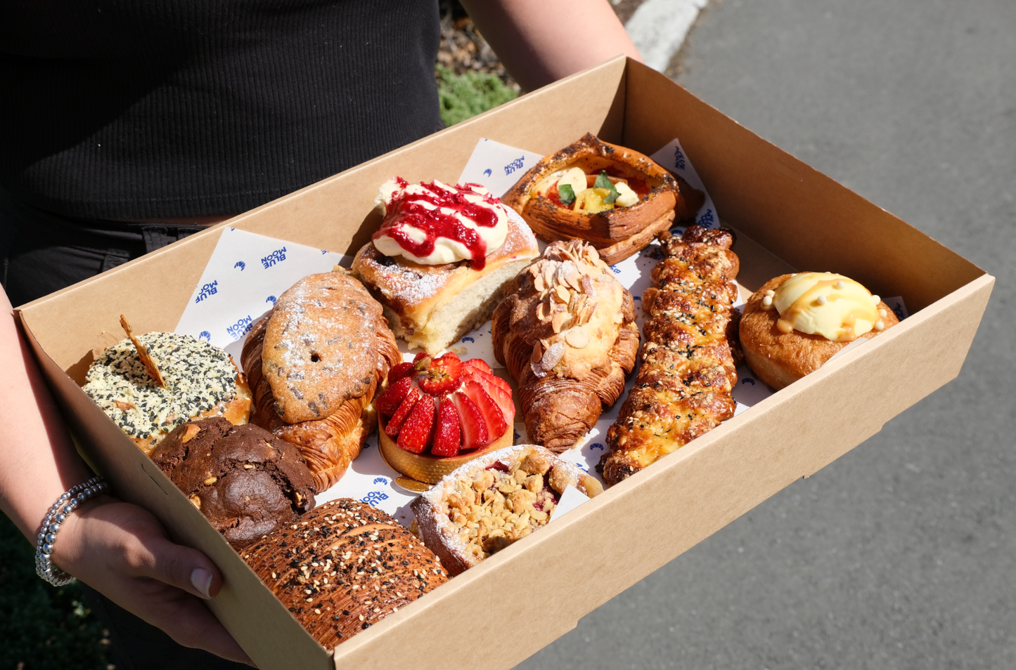 Blue Moon Bakery Box