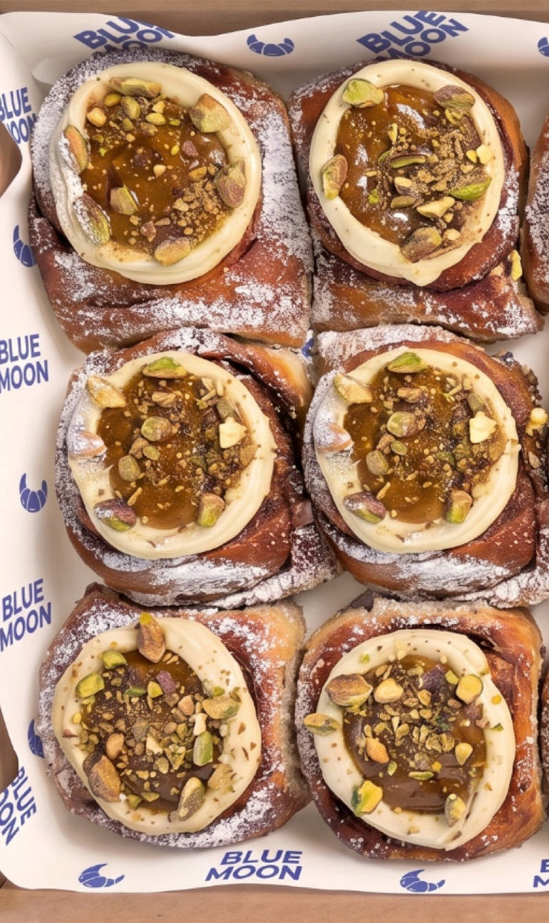 Cinnamon Roll Box